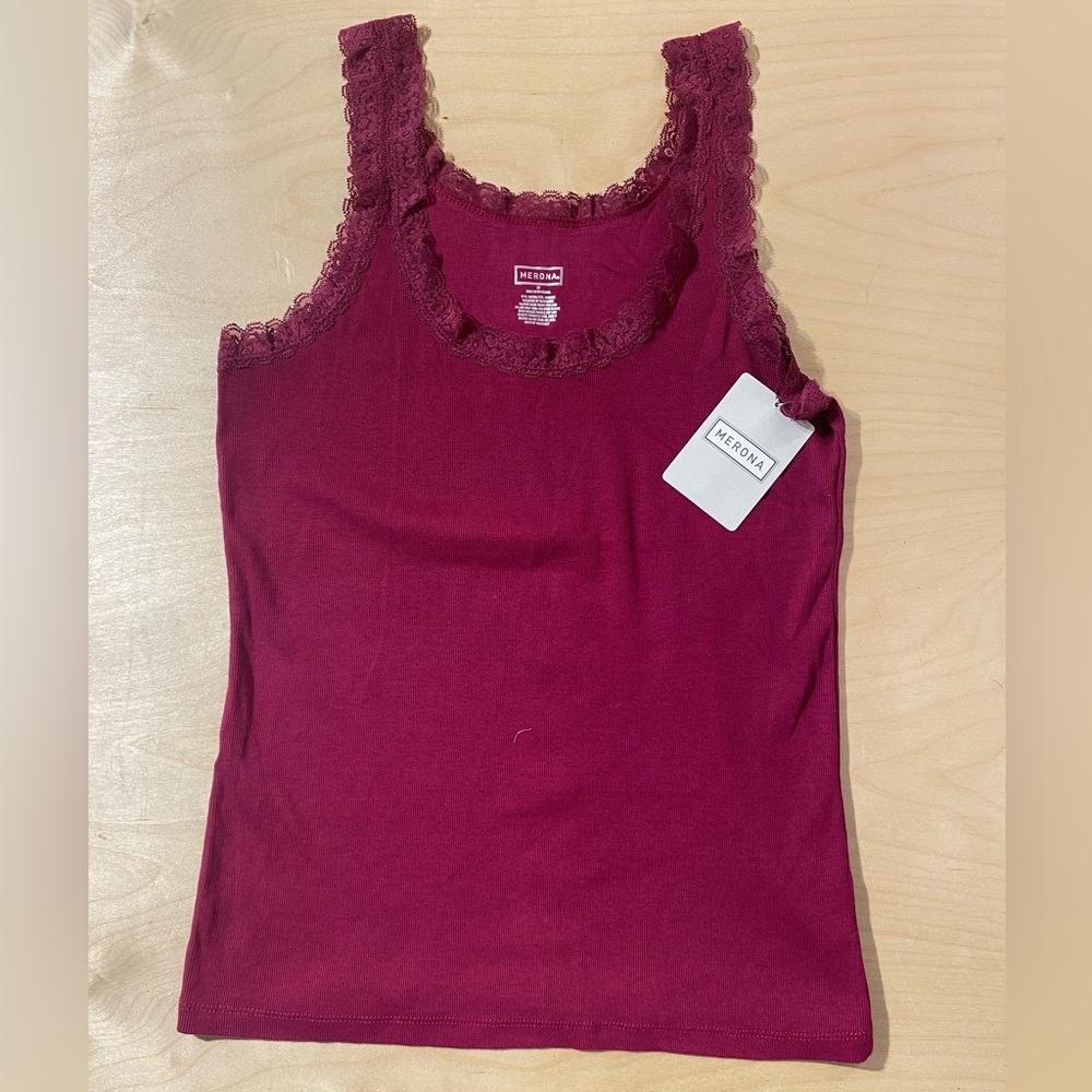 Merona Women's Lace-Trim Tank Top - Burgundy Medium (QQ) - Picture 3 of 7